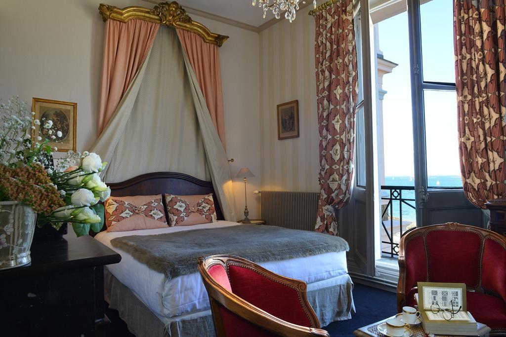 Hotel Villa Reine Hortense Dinard Dış mekan fotoğraf